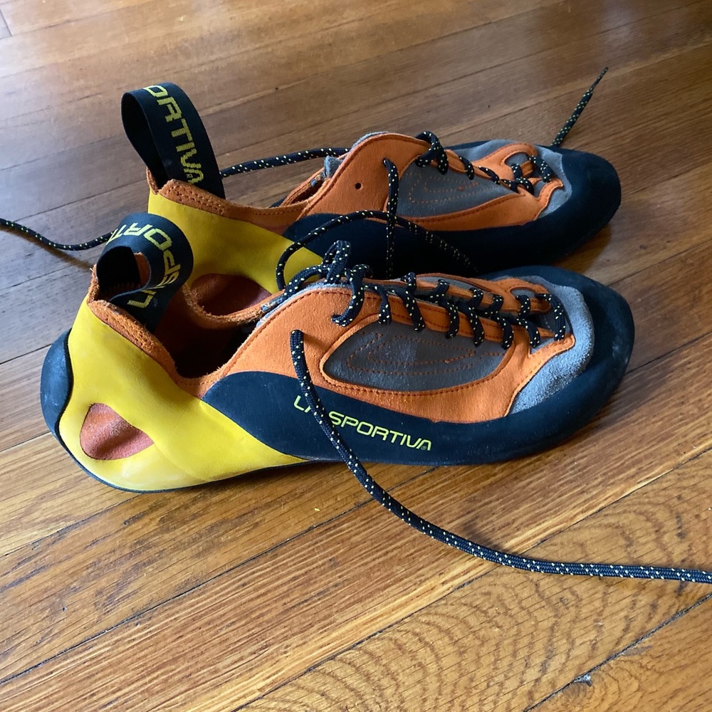 Climbing shoes